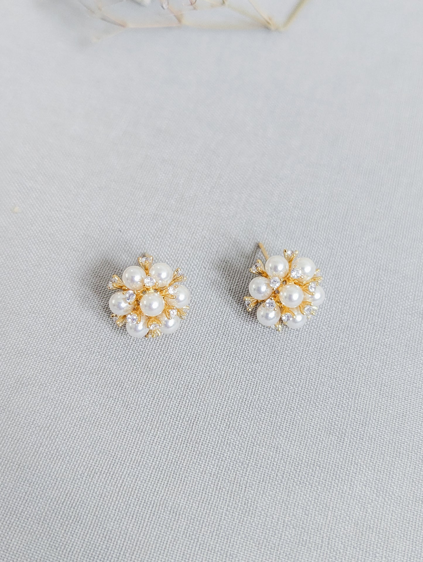 Faux Pearl & Diamond Earring