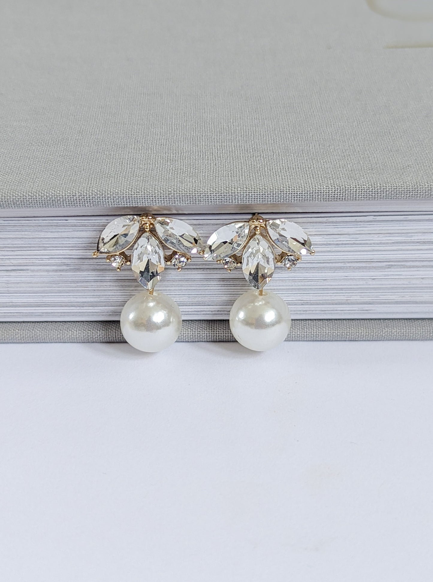 Pearl Drop Earring